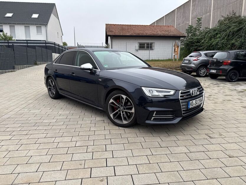 Audi A4 102.000 km 16.000 € Sinsheim 74889