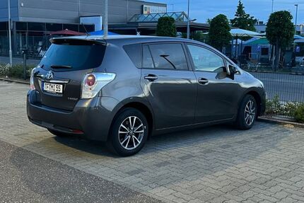 Toyota Verso 178.039 km 9.500 &euro; Stutensee 76297
