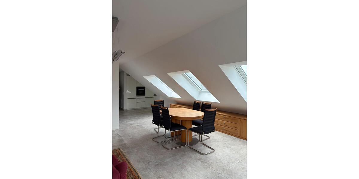Dachgeschoßwohnung Hösbach - 3 Zimmer, 95 m&sup2;, 1.200&euro; | Angebot:26134507