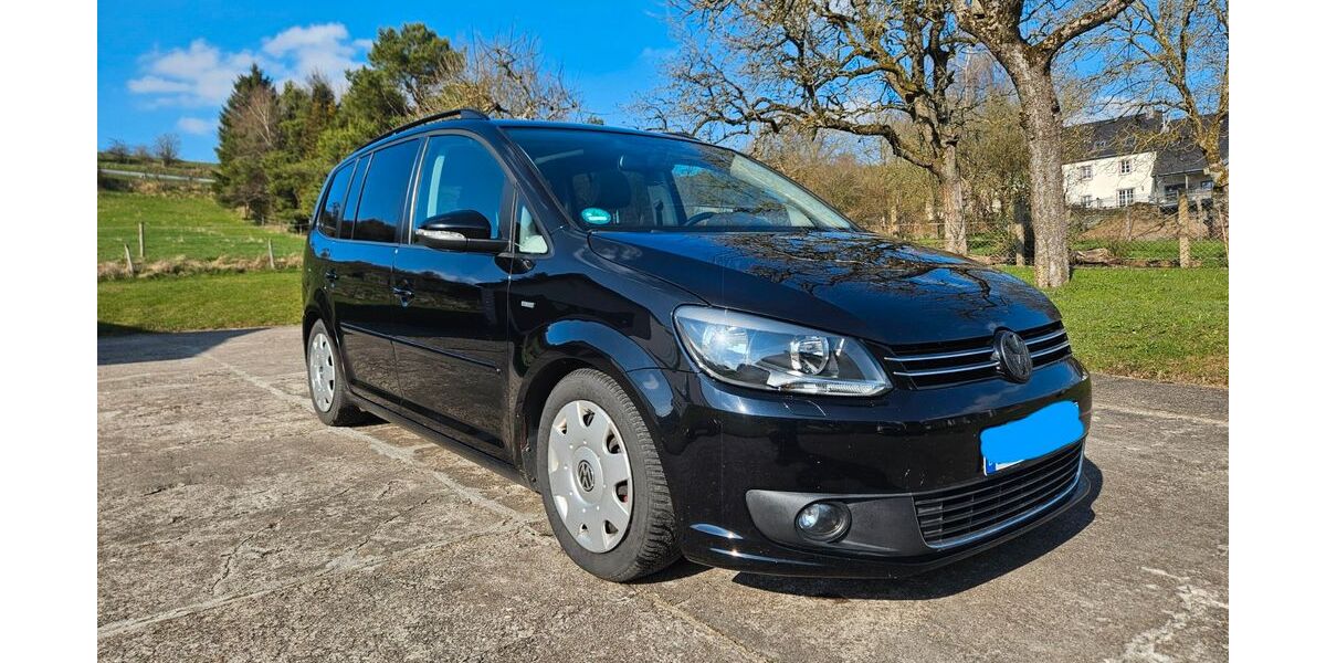 VW Touran 209.798 km 7.500 &euro; Wallersheim 54597