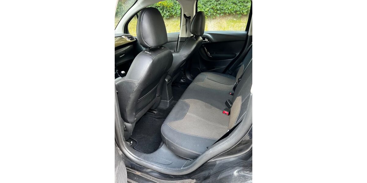 Citroen C3 135.000 km 2.300 &euro; Duisburg 47228