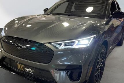 Ford Mustang Mach-E 7.237 km 54.910 &euro; Bietigheim-Bissingen 74321