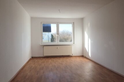 geräumige frisch renovierte 3 Raum Wohnung