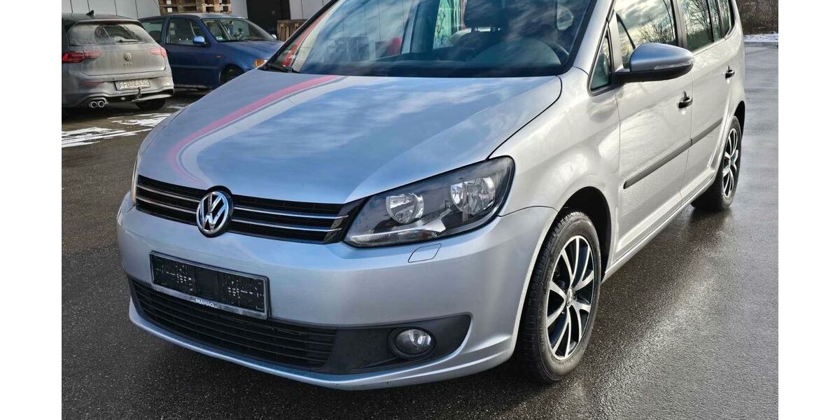VW Touran 223.000 km 6.800 &euro; Fürstenfeldbruck 82256