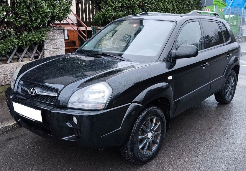 Hyundai TUCSON 144.000 km 5.999 € NECKARSULM 74172