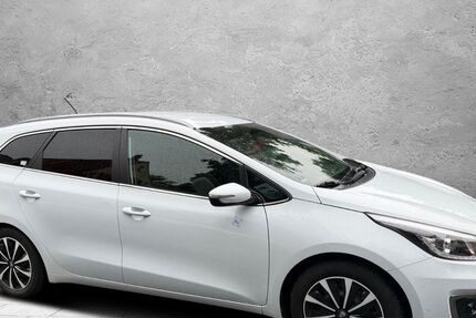 Kia ceed / Ceed 118.000 km 9.999 &euro; Detmold 32758