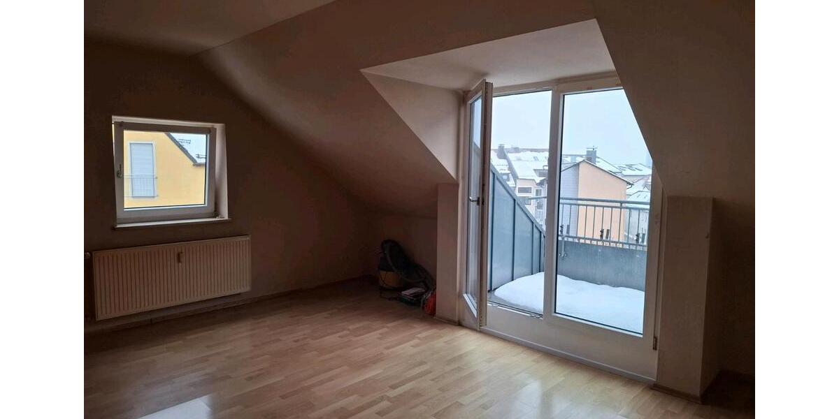 Verkauf 3 Zimmer Dachgeschoss Wohnung sehr zentral 3 zimmer