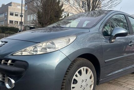 Peugeot 207 46.100 km 4.770 &euro; Riemerling 85521
