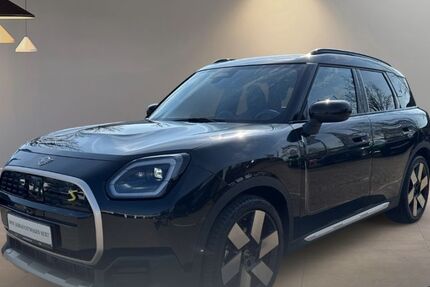 Mini Countryman SE (Cooper) 23.184 km 38.562 &euro; Bocholt 46395