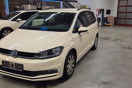 VW Touran 360.595 km 7.480 &euro; Euskirchen 53879