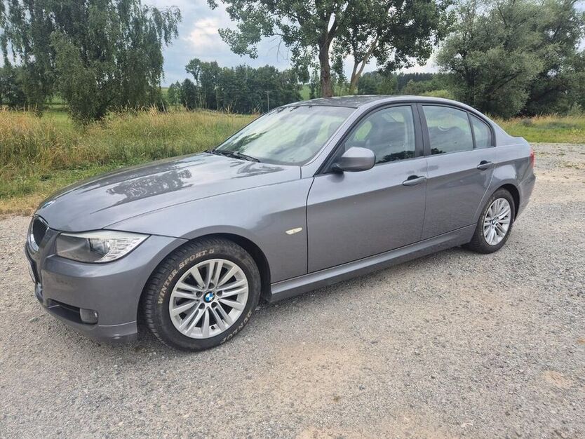 320