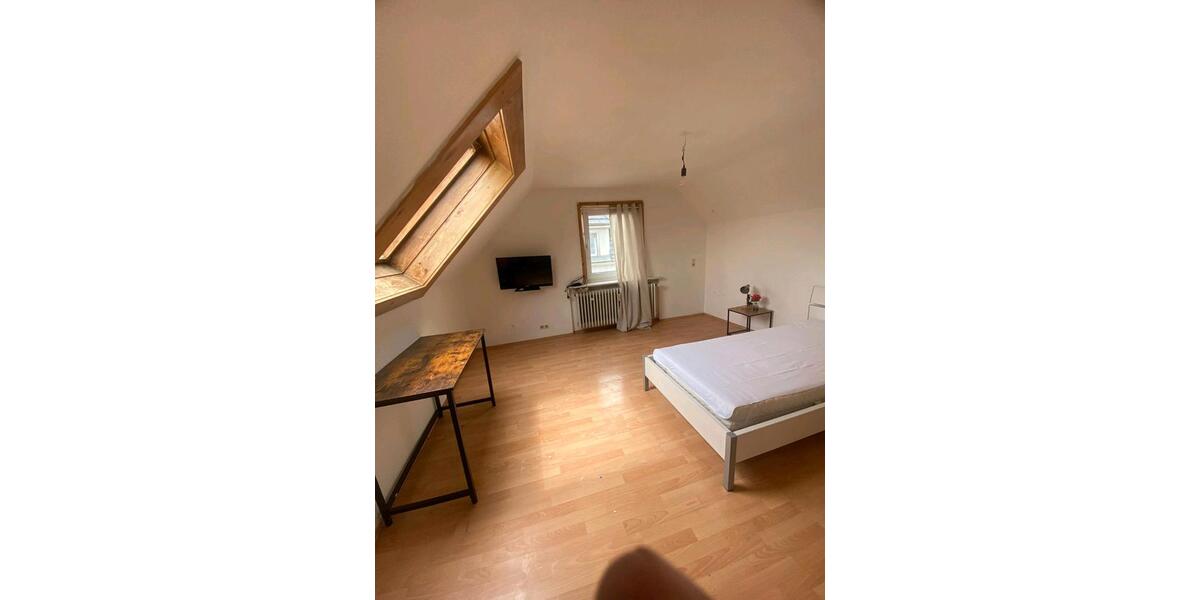 Dachgeschoßwohnung Villingen-Schwenningen Schwenningen - 2.5 Zimmer, 50 m&sup2;, 101.000&euro; | Angebot:25265665