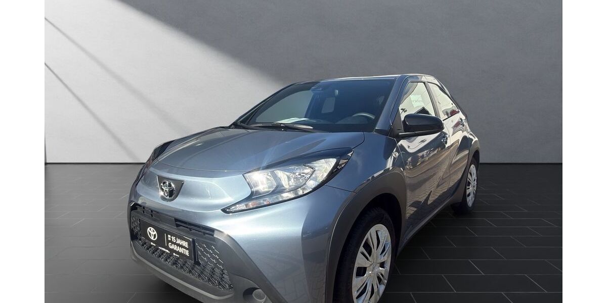 Toyota Aygo (X) 22.603 km 13.949 &euro; Dinslaken 46537