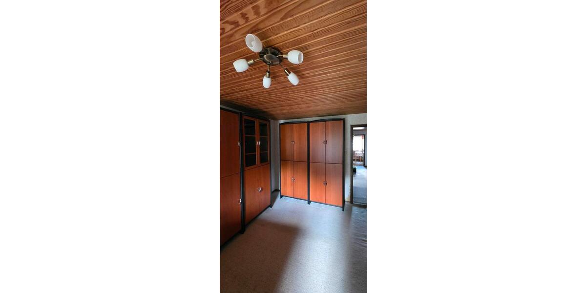 Einfamilienhaus Zwiesel - 10 Zimmer, 222 m&sup2;, 219.000&euro; | Angebot:26801776