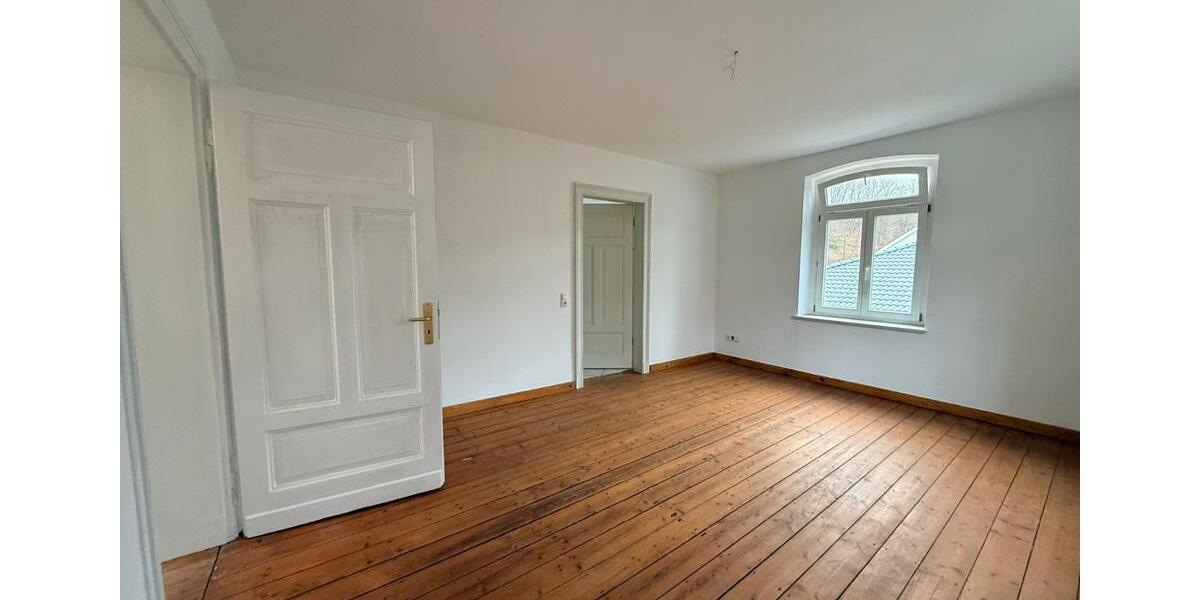 Einfamilienhaus Wiehl - 4 Zimmer, 130 m&sup2;, 1.400&euro; | Angebot:26560465
