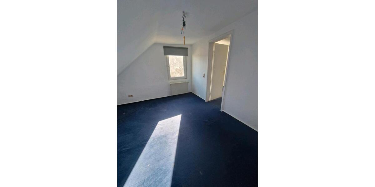 Einfamilienhaus Siegen Dillnhütten - 5 Zimmer, 110 m&sup2;, 1.150&euro; | Angebot:25302190