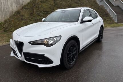 Alfa Romeo Stelvio 103.000 km 14.700 &euro; Essingen­­­ 73457