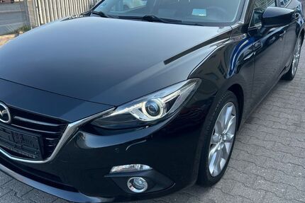 Mazda 3 141.000 km 8.790 &euro; Berlin 13581