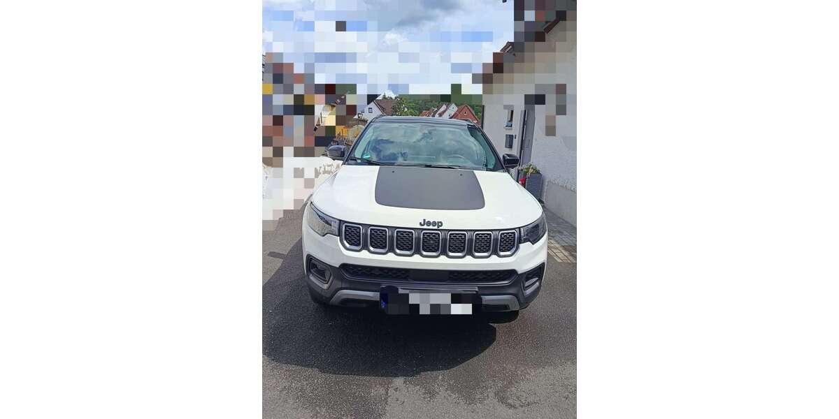 Jeep Compass 10.706 km 32.999 &euro; kulmbach 95326