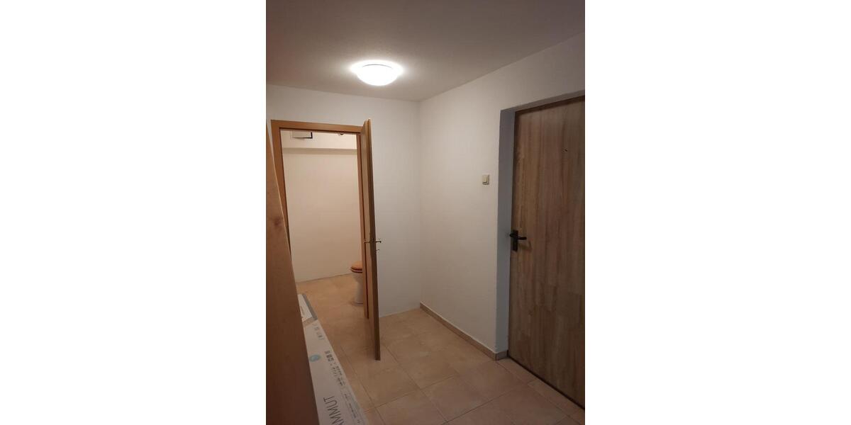 Etagenwohnung Durach - 3 Zimmer, 95 m&sup2;, 1.300&euro; | Angebot:26321397