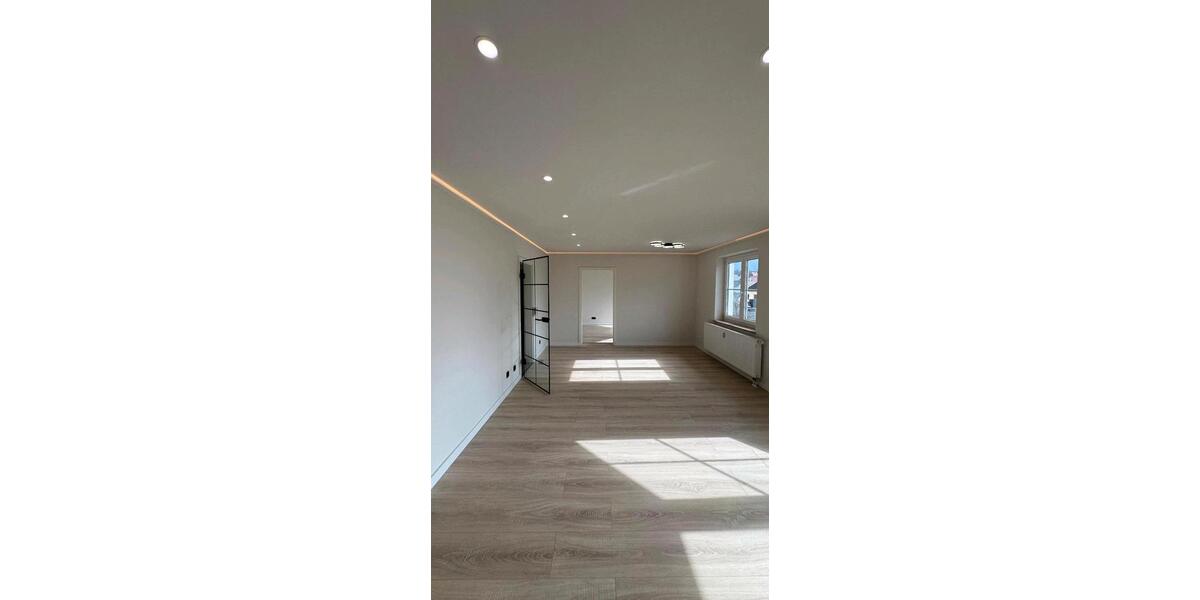 Etagenwohnung Ranis - 2 Zimmer, 61 m&sup2;, 92.000&euro; | Angebot:26904151