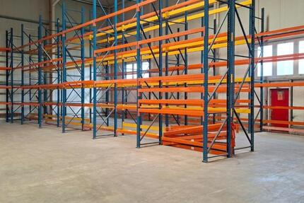 374m² große Lagerhalle mit Schwerlastregalen (unbeheizt!) in verkehrsgünstiger Lage zu vermieten! zimmer