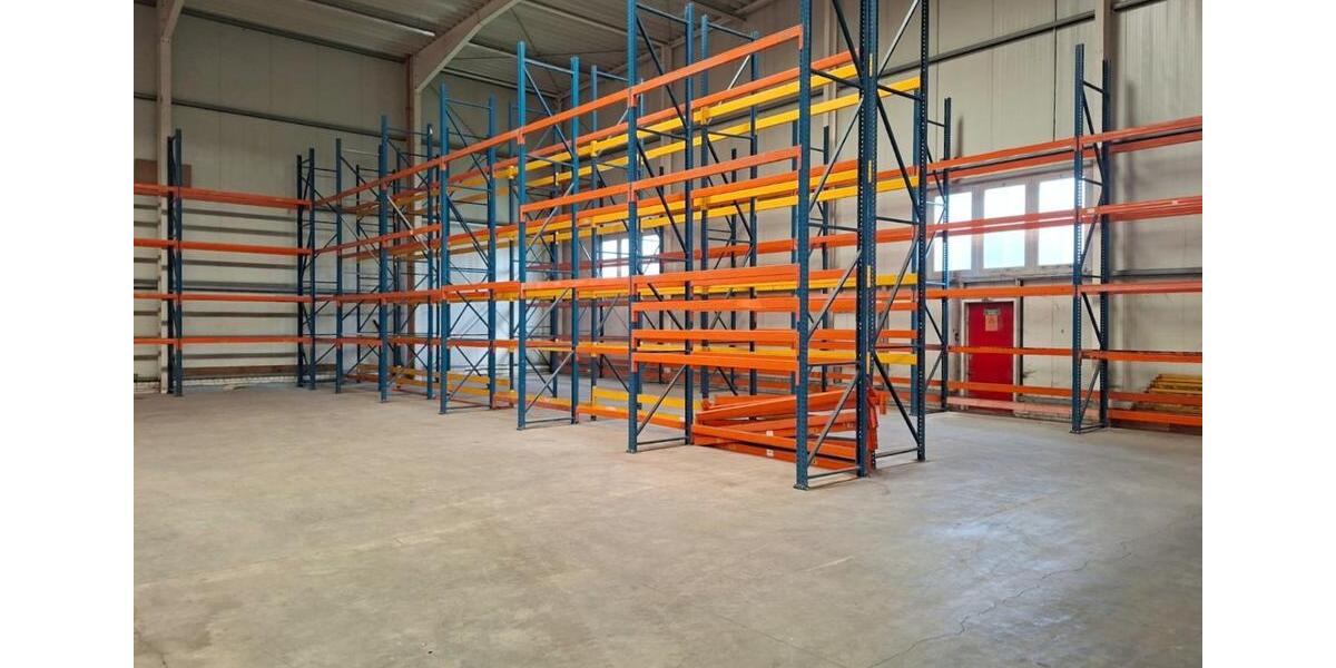 374m² große Lagerhalle mit Schwerlastregalen (unbeheizt!) in verkehrsgünstiger Lage zu vermieten! zimmer