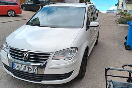 VW Touran 193.000 km 3.800 &euro; Dornhan 72175