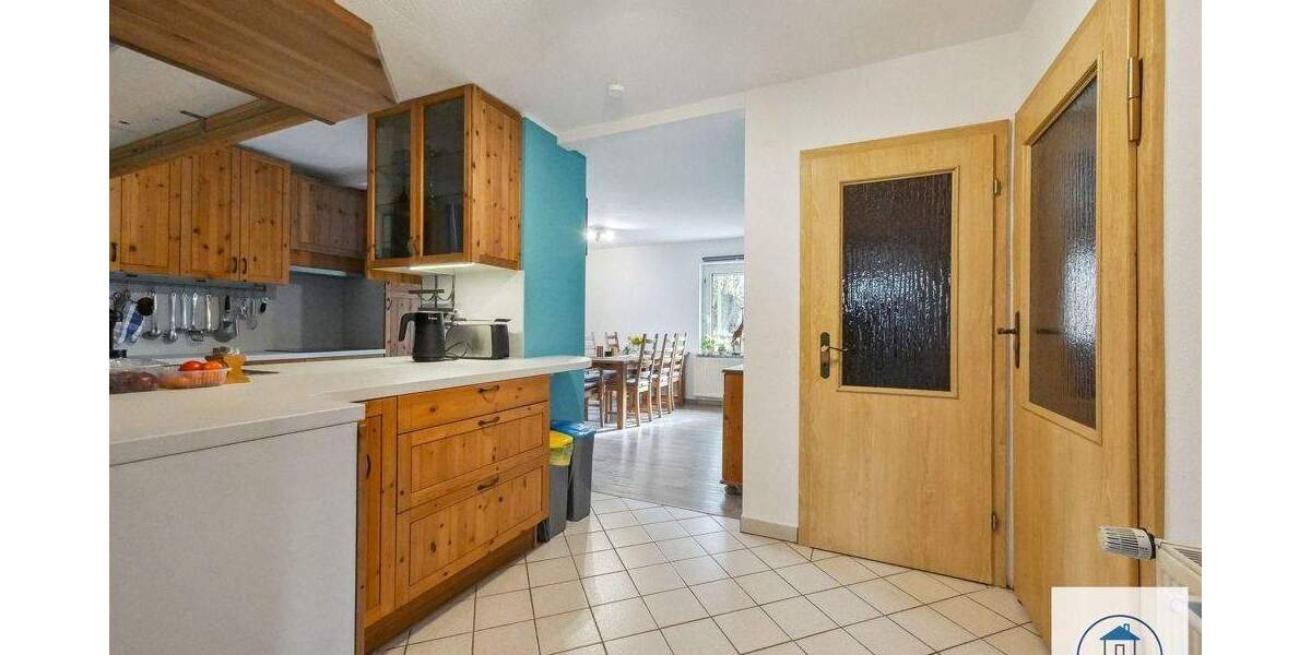 +DD: Romantische 5-R-DHH im Landhausstil + Nebenhaus zu vermieten! Garage + Garten mit Pool & Sauna+ 6 zimmer