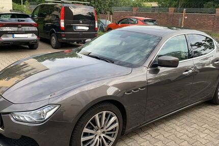 Maserati Ghibli 174.892 km 19.990 &euro; Berlin 12249