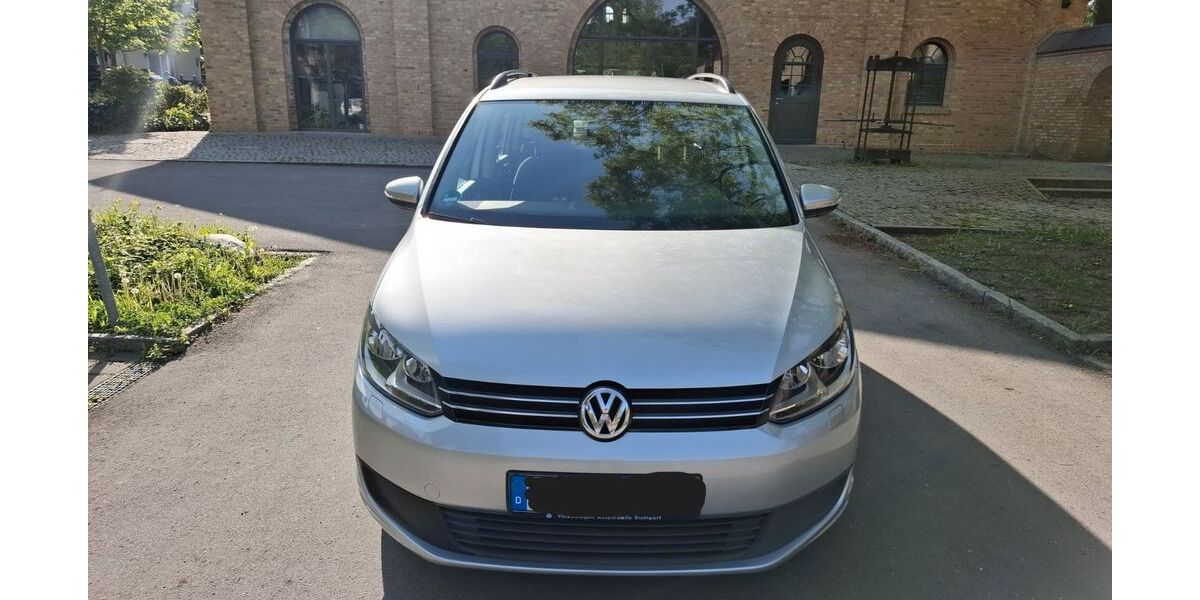 VW Touran 145.000 km 6.599 &euro; Berlin 14089