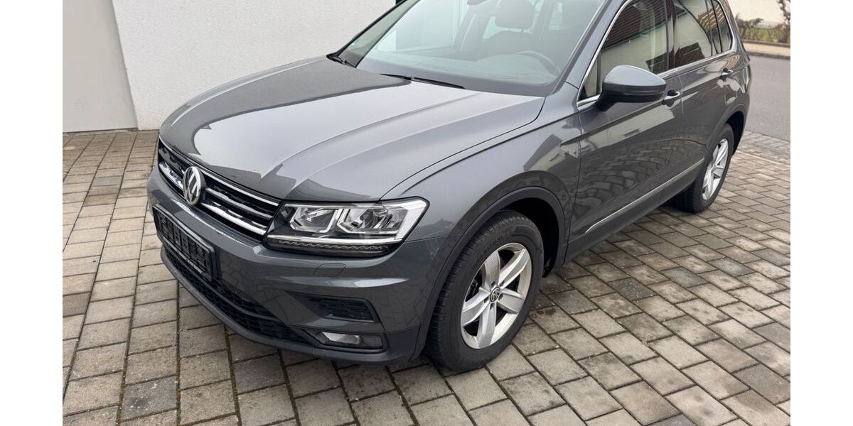 VW Tiguan 141.212 km 17.777 &euro; Achstetten 88480