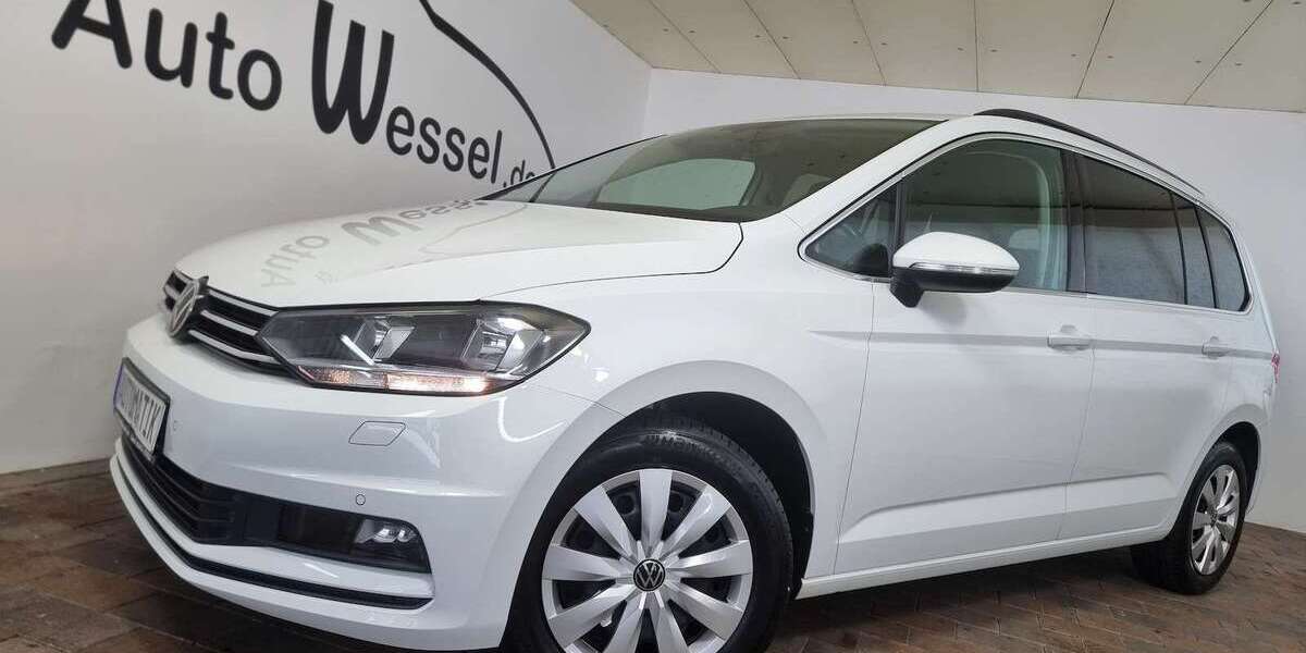 VW Touran 89.900 km 24.990 &euro; Garrel 49681