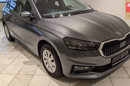 Skoda Fabia 9.824 km 16.899 &euro; Frohburg 04654