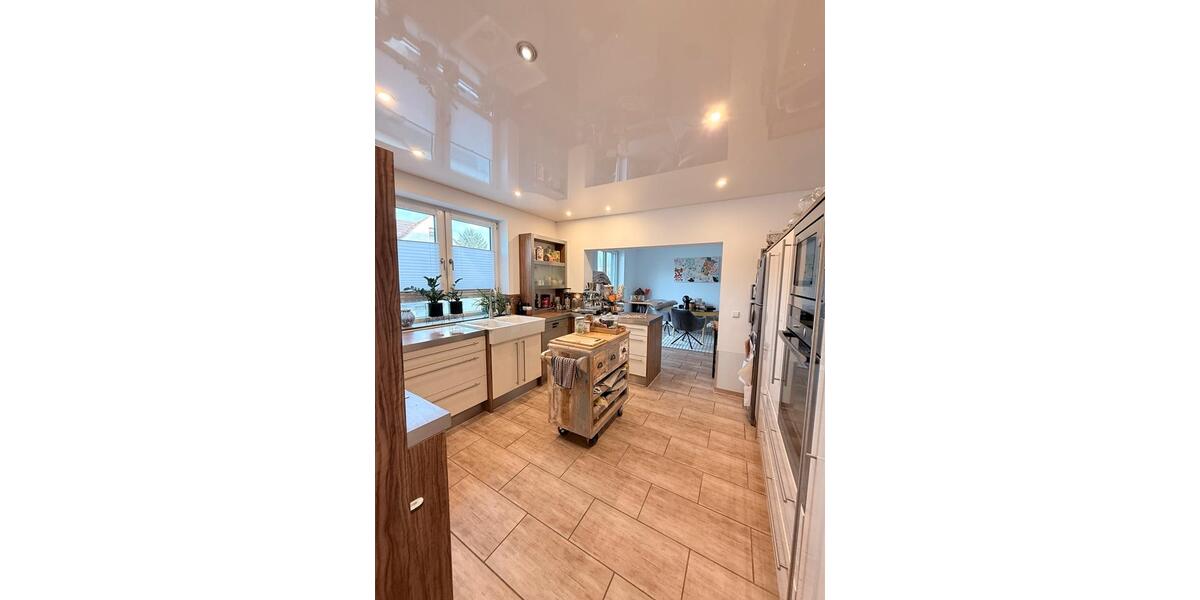 Reihenhaus Ubstadt-Weiher Weiher - 7 Zimmer, 240 m&sup2;, 2.350&euro; | Angebot:25765675