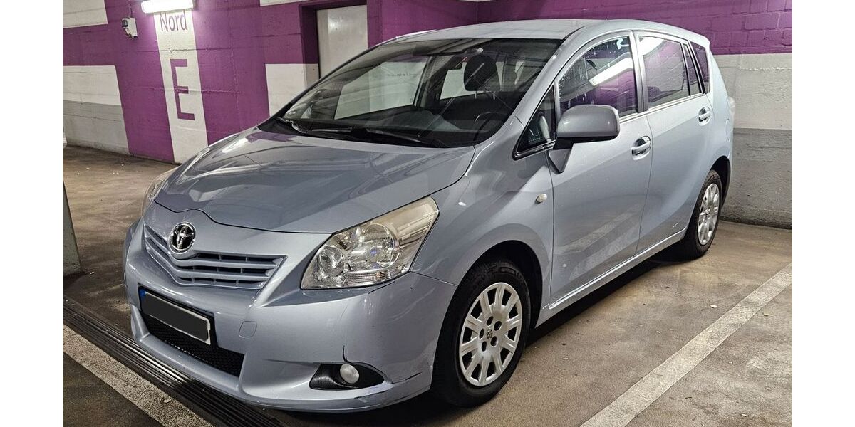 Toyota Verso 229.000 km 3.990 &euro; Hamburg 22111