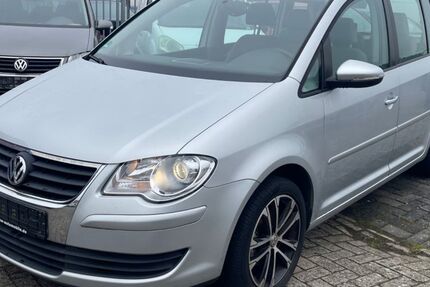 VW Touran 219.000 km 1.850 &euro; Nordhorn 48529