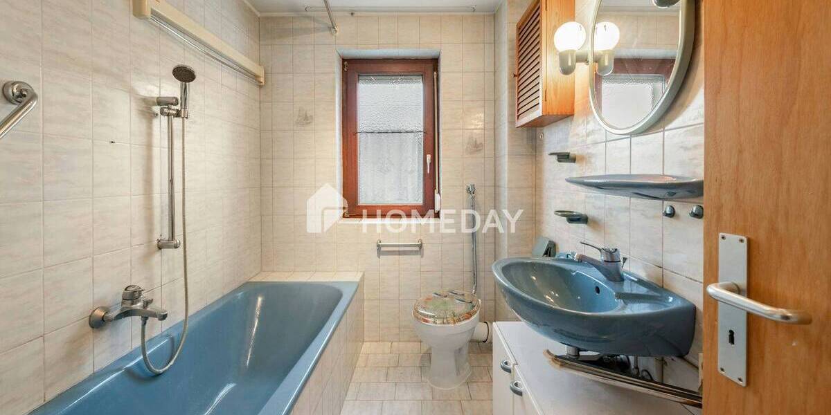 Mehrfamilienhaus, Wohnhaus Donaueschingen - 7 Zimmer, 220 m&sup2;, 419.000&euro; | Angebot:26686068