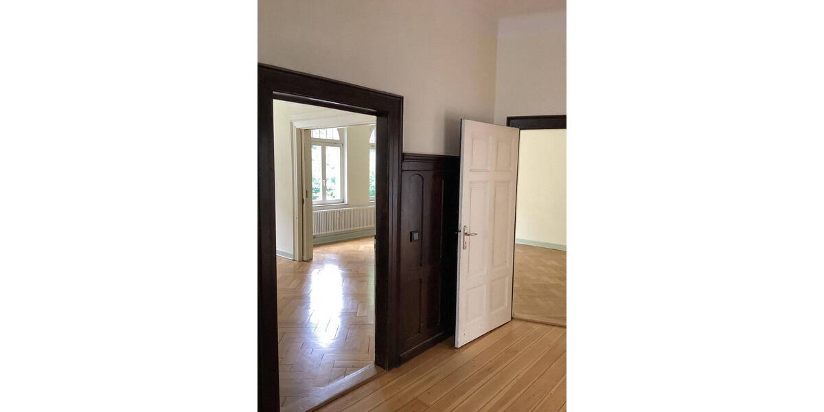 Etagenwohnung Gotha Gotha Nord - 4 Zimmer, 165 m&sup2;, 1.355&euro; | Angebot:26716054
