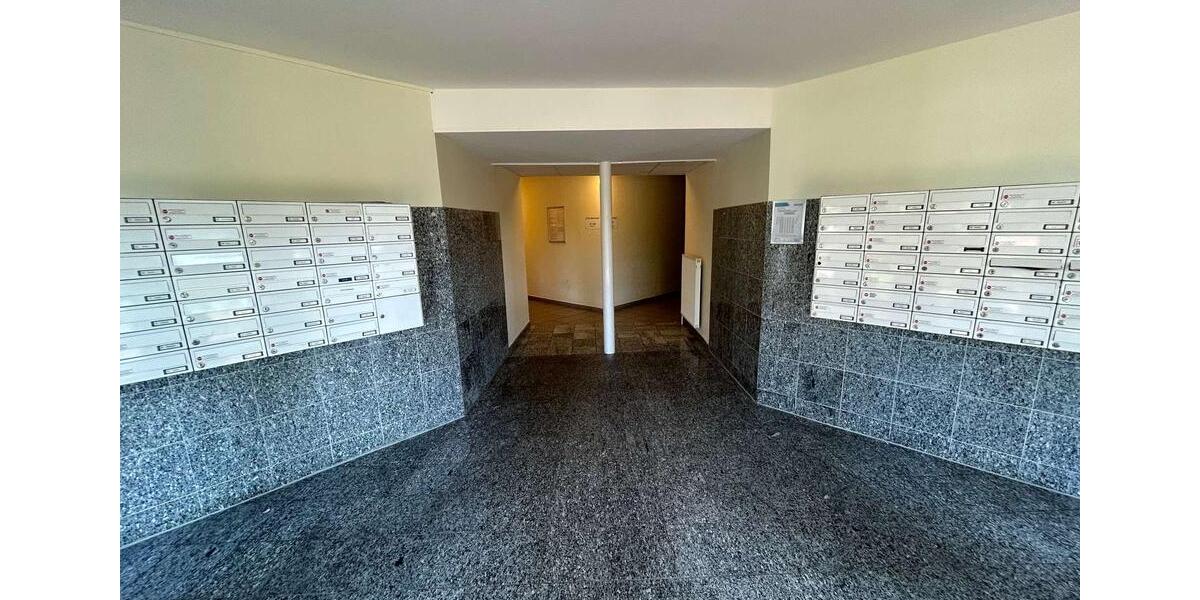 Dachgeschoßwohnung Lübeck Sankt Lorenz Nord - 1 Zimmer, 26 m&sup2;, 339&euro; | Angebot:26383138