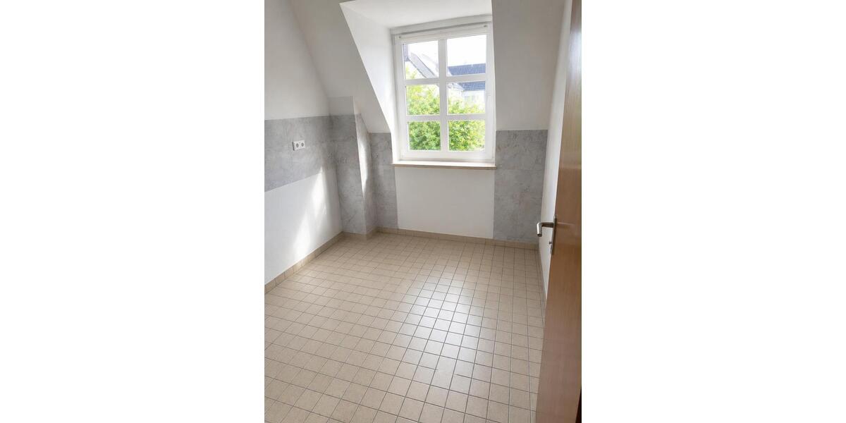 Dachgeschoßwohnung Markt Indersdorf - 5 Zimmer, 96 m&sup2;, 350.000&euro; | Angebot:27140867