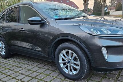 Ford Kuga 77.000 km 20.500 &euro; Germersheim 76726