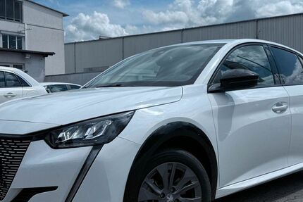 Peugeot 208 4.768 km 19.890 &euro; Fulda 36043