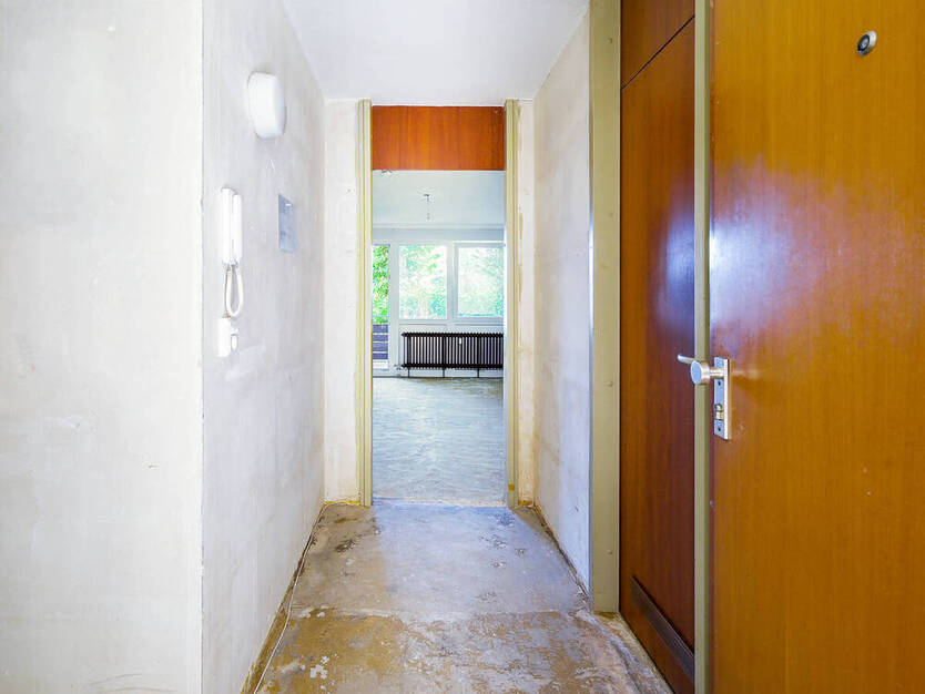 Außergewöhnliche Erdgeschoßwohnung mit großem Balkon in Waldbronn