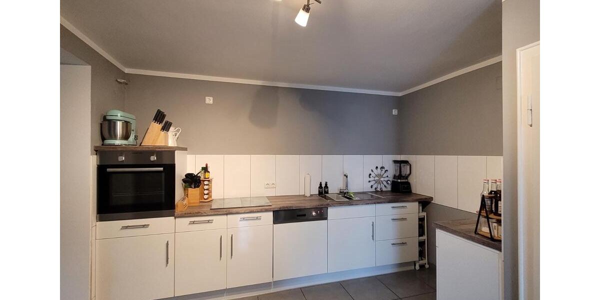 Etagenwohnung Siegen - 3 Zimmer, 100 m&sup2;, 850&euro; | Angebot:26349076