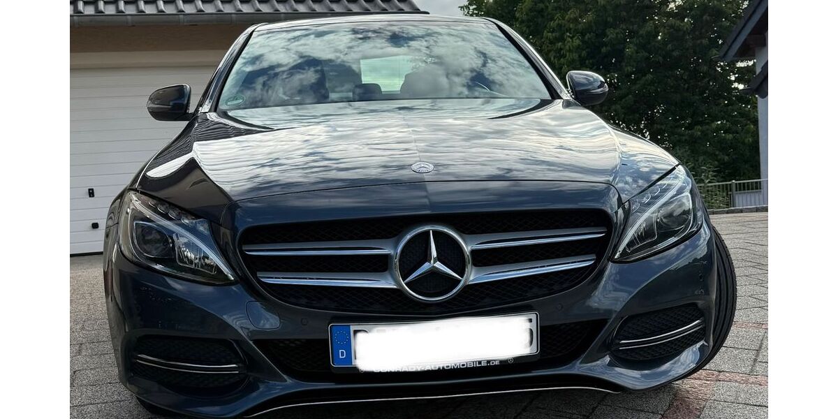 Mercedes-Benz 220 154.500 km 16.850 &euro; Kyllburg 54655