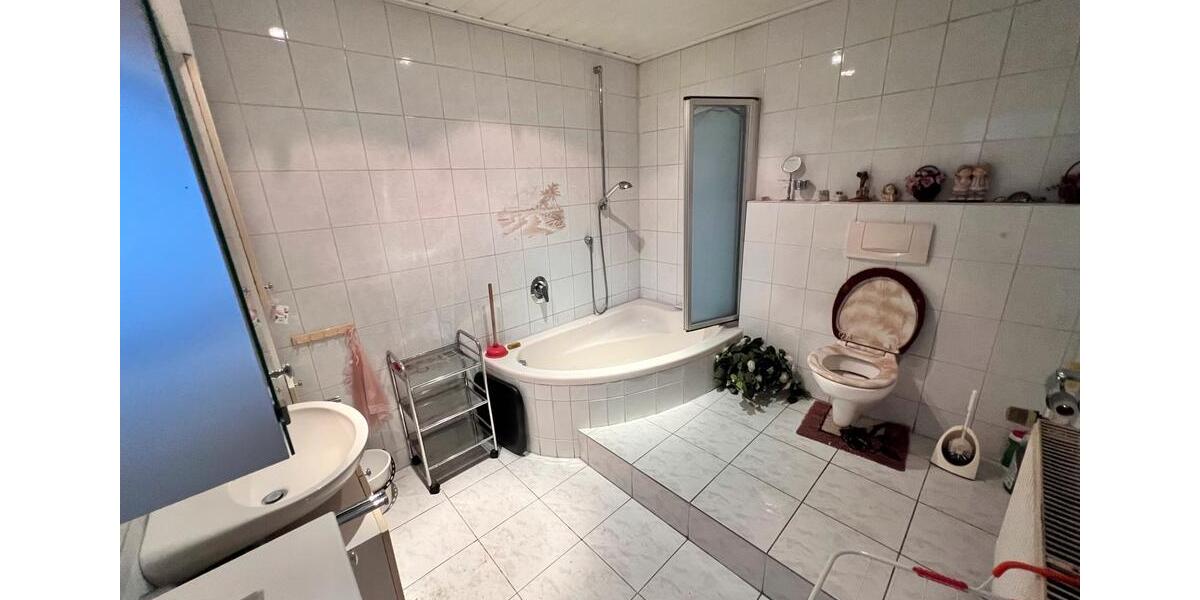 Mehrfamilienhaus, Wohnhaus Barchfeld-Immelborn Immelborn - 23 Zimmer, 200 m&sup2;, 129.000&euro; | Angebot:26940638