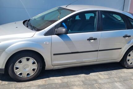 Ford Focus 243.809 km 1.650 &euro; Reisbach 94419
