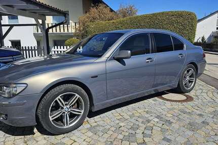 BMW 750