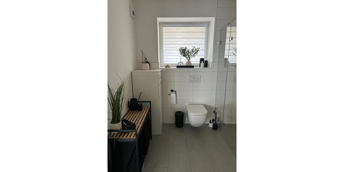 Einfamilienhaus Bergrheinfeld - 2 Zimmer, 73 m&sup2;, 850&euro; | Angebot:26312163